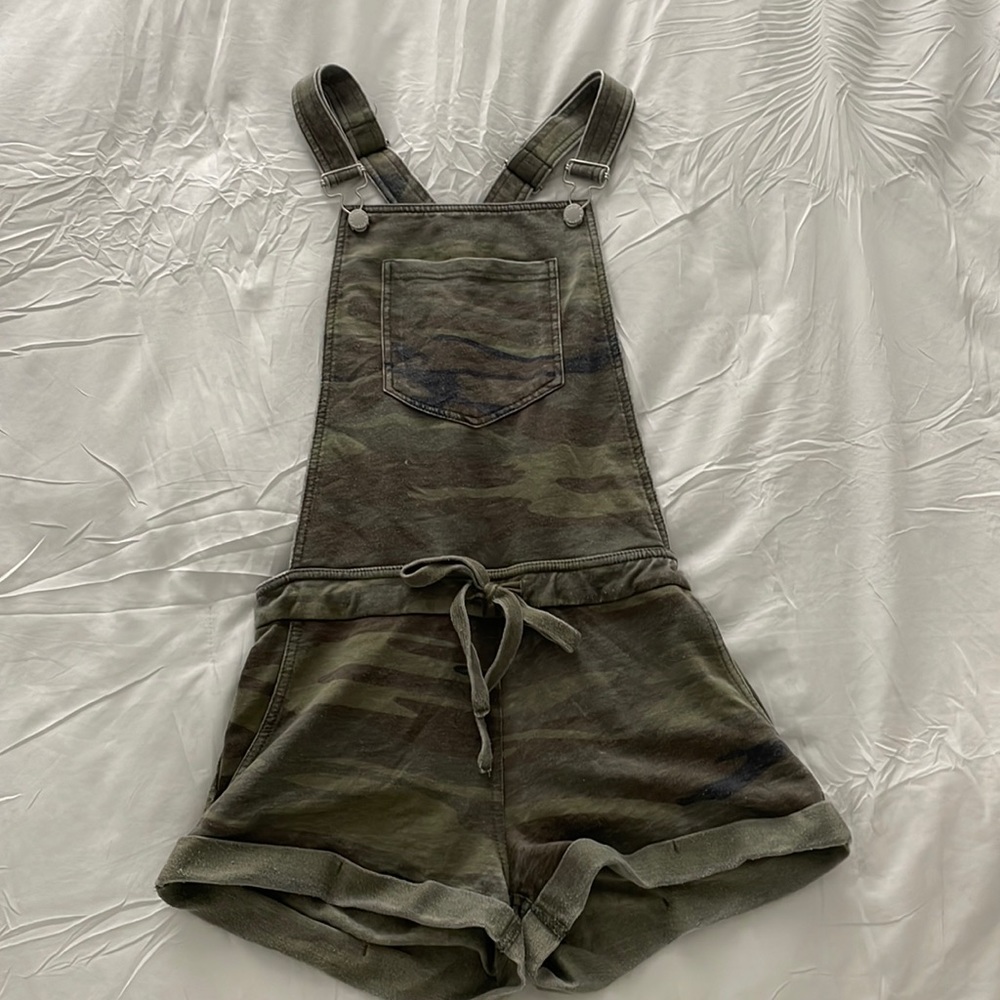 Neely camo overalls